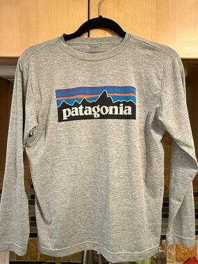 PATAGONIA LONG-SLEEVE SPF 50 - CAPILENE COOL DAILY T-SHIRT size boys Xl (14)